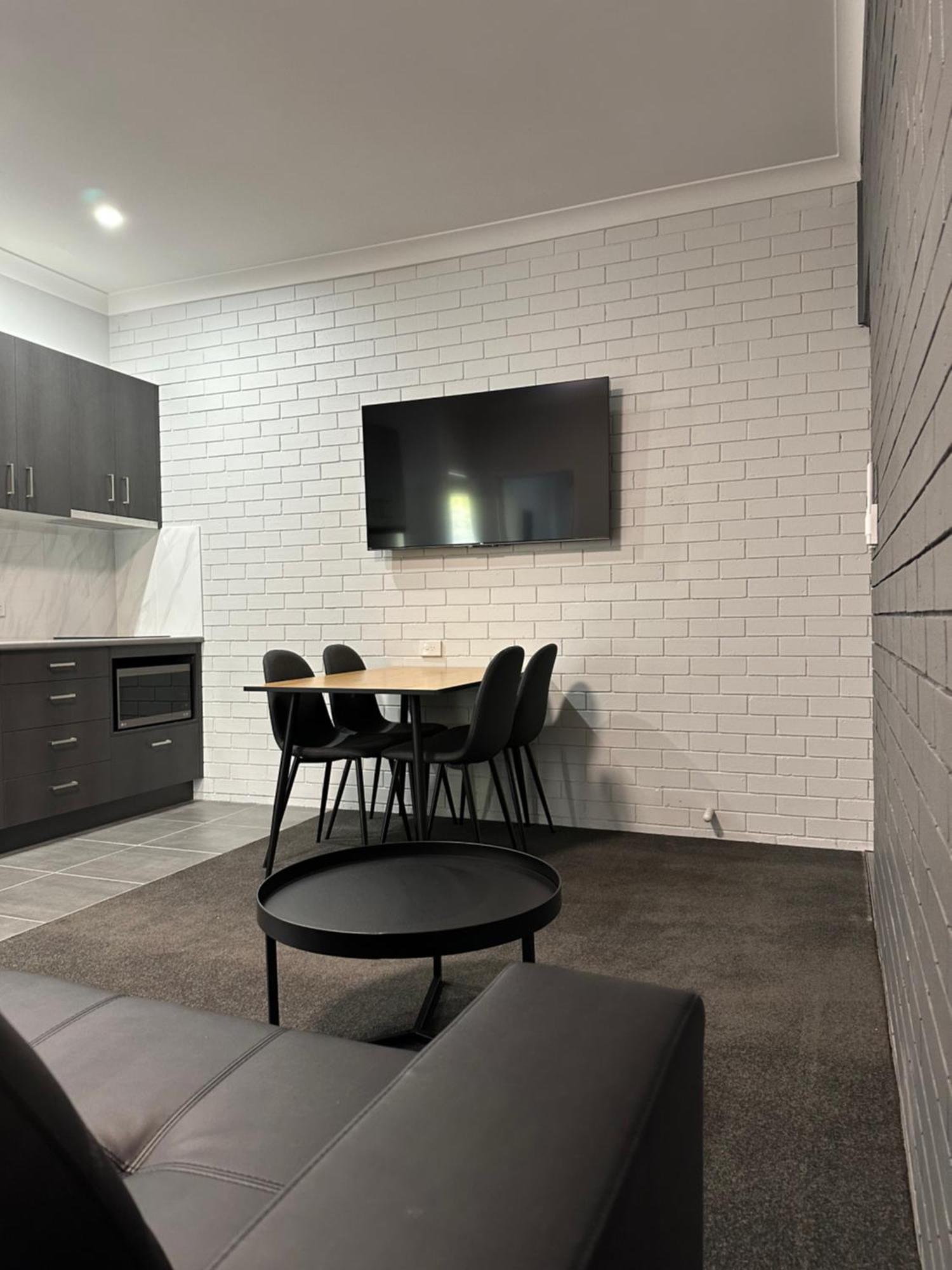 Blue Violet Motor Inn Toowoomba Zewnętrze zdjęcie