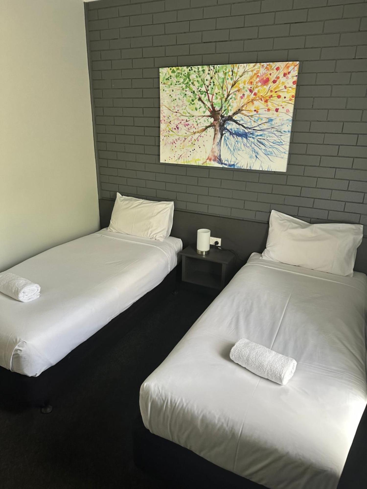 Blue Violet Motor Inn Toowoomba Zewnętrze zdjęcie