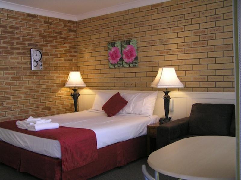 Blue Violet Motor Inn Toowoomba Zewnętrze zdjęcie