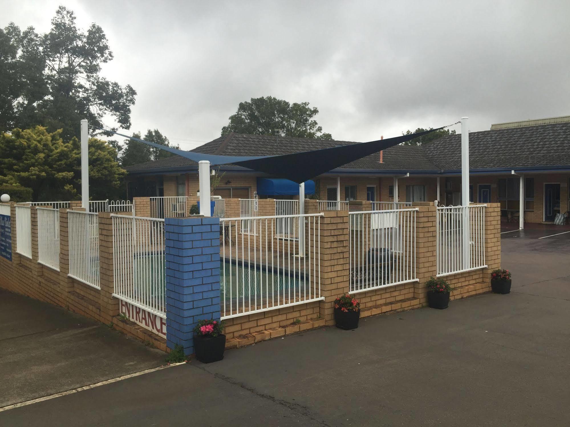 Blue Violet Motor Inn Toowoomba Zewnętrze zdjęcie